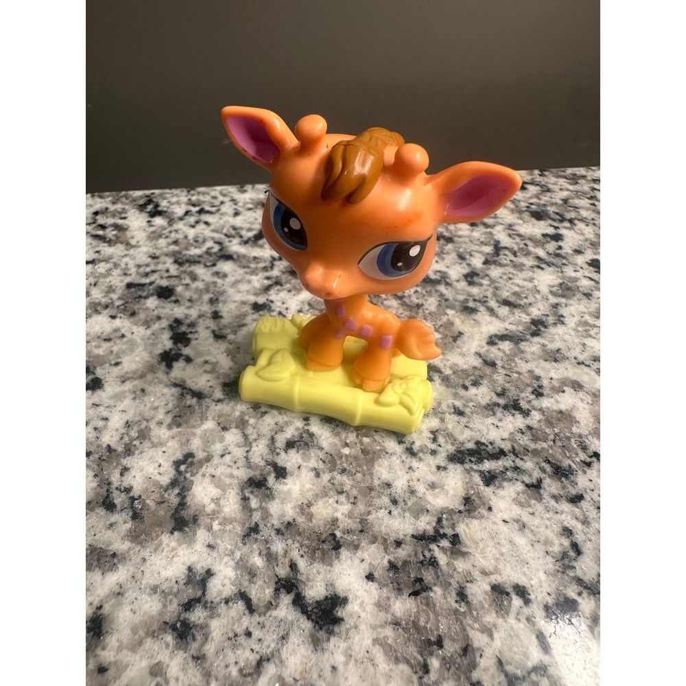 Littlest Pet Shop LPS‎ Giraffe Orange Blue Eyes Collectible Toy